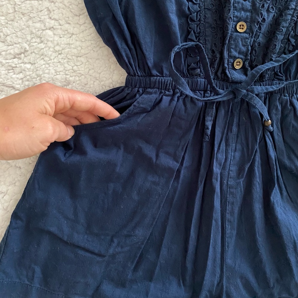❌SOLD❌ Navy romper with pockets - Picture 3 of 7
